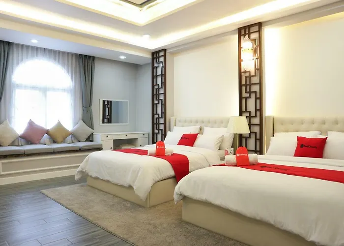 Reddoorz Premium @ Nguyen Oanh Street